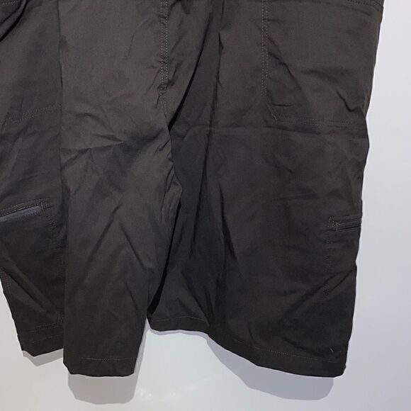 Wrangler Men's UPF 50 Relaxed Fit Performance Green Zip Cargo Shorts Size 48 NWT - Picture 6 of 9